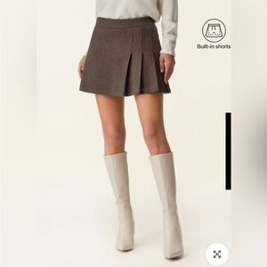 Women's Brown Pleated Shorts